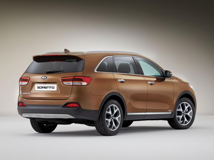  Kia Sorento 2015 года  (фото 2 из 4)
